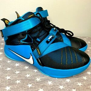 Nike LeBron Soldier 9 GS Youth Size 6 Blue Black Zoom Basketball Rare 2015
